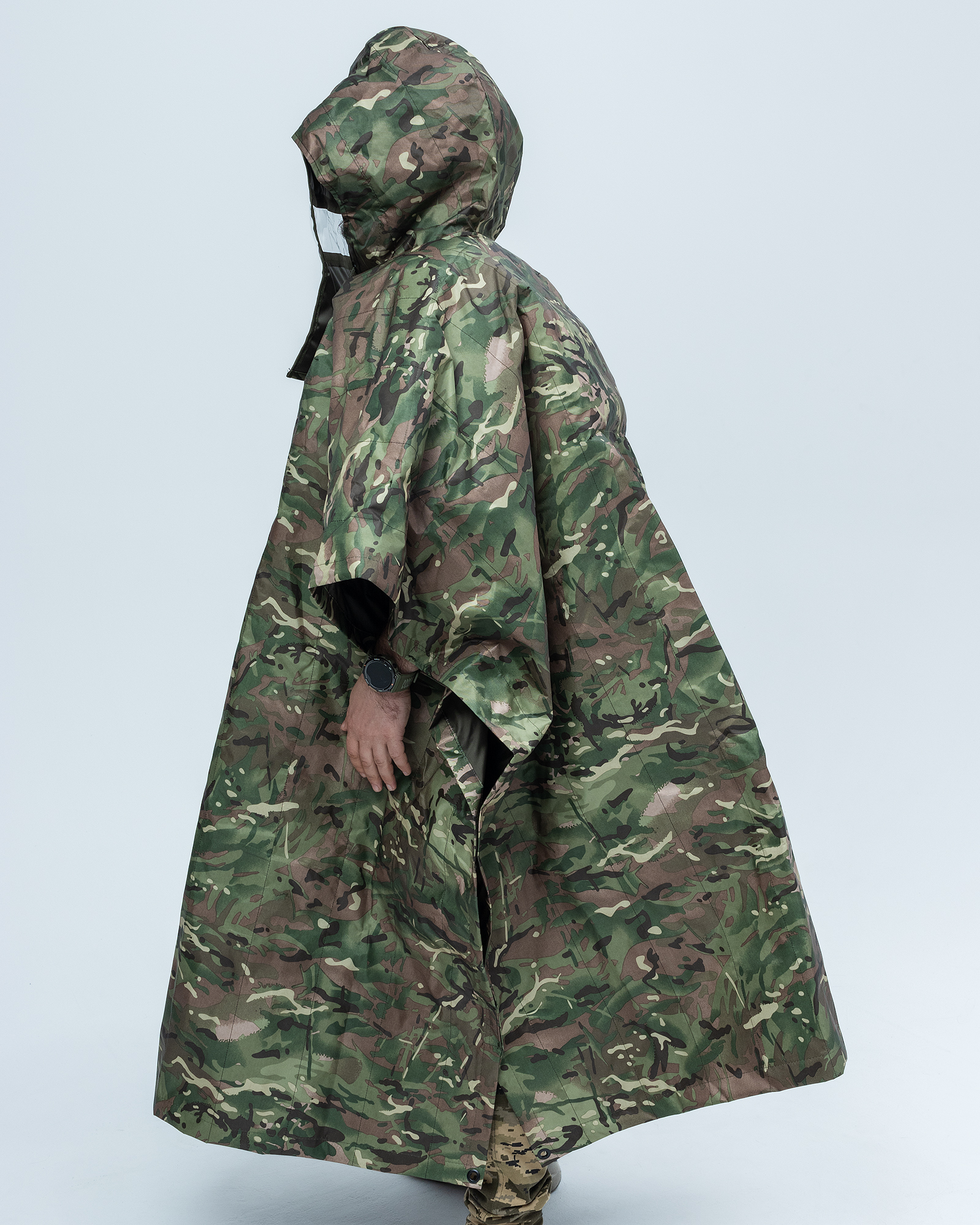 Anti-Thermal Cloak-Poncho for Maximum Camouflage - Image 9