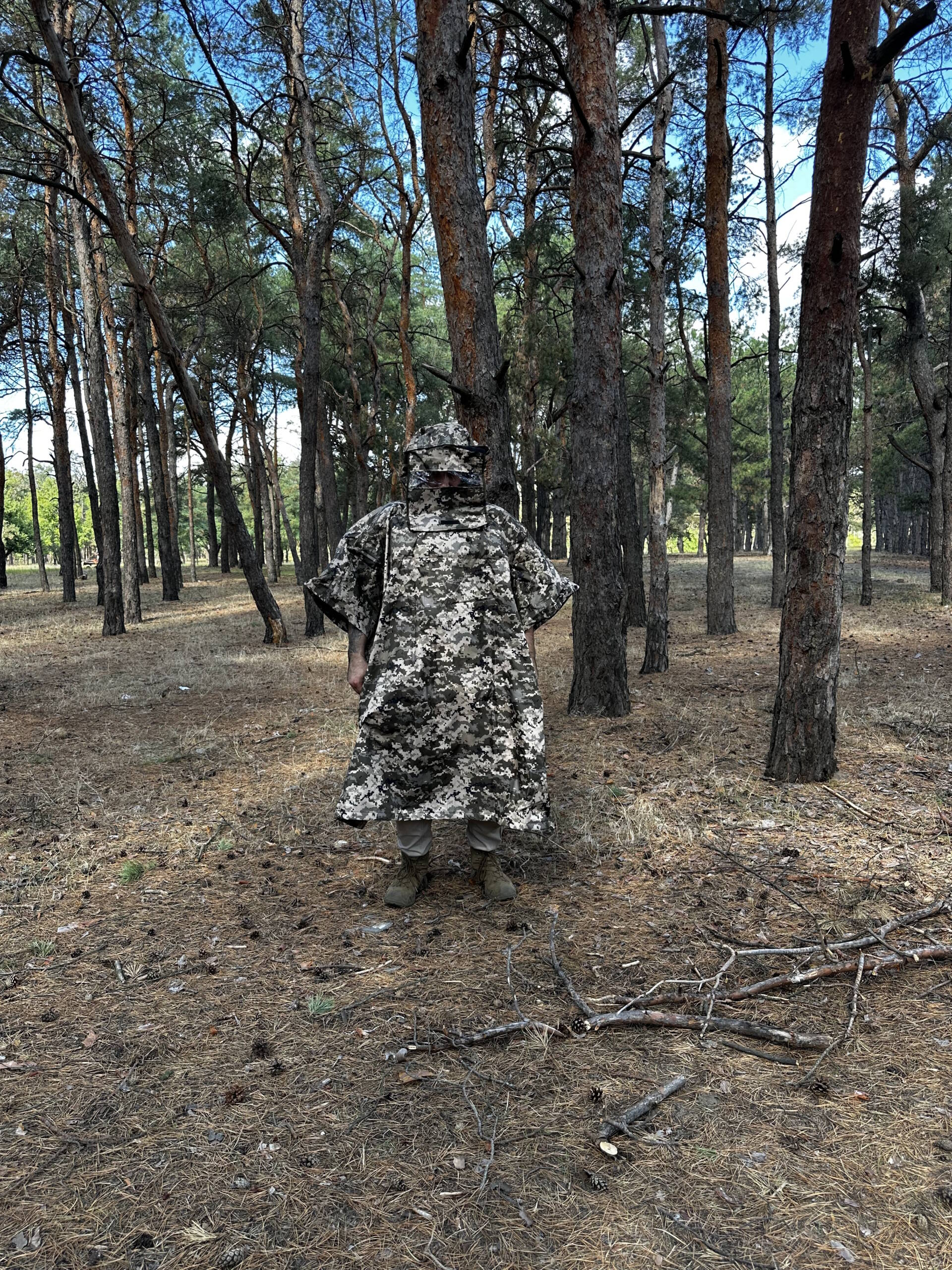 Anti-Thermal Imaging Poncho Model Pixel 1 - Image 3