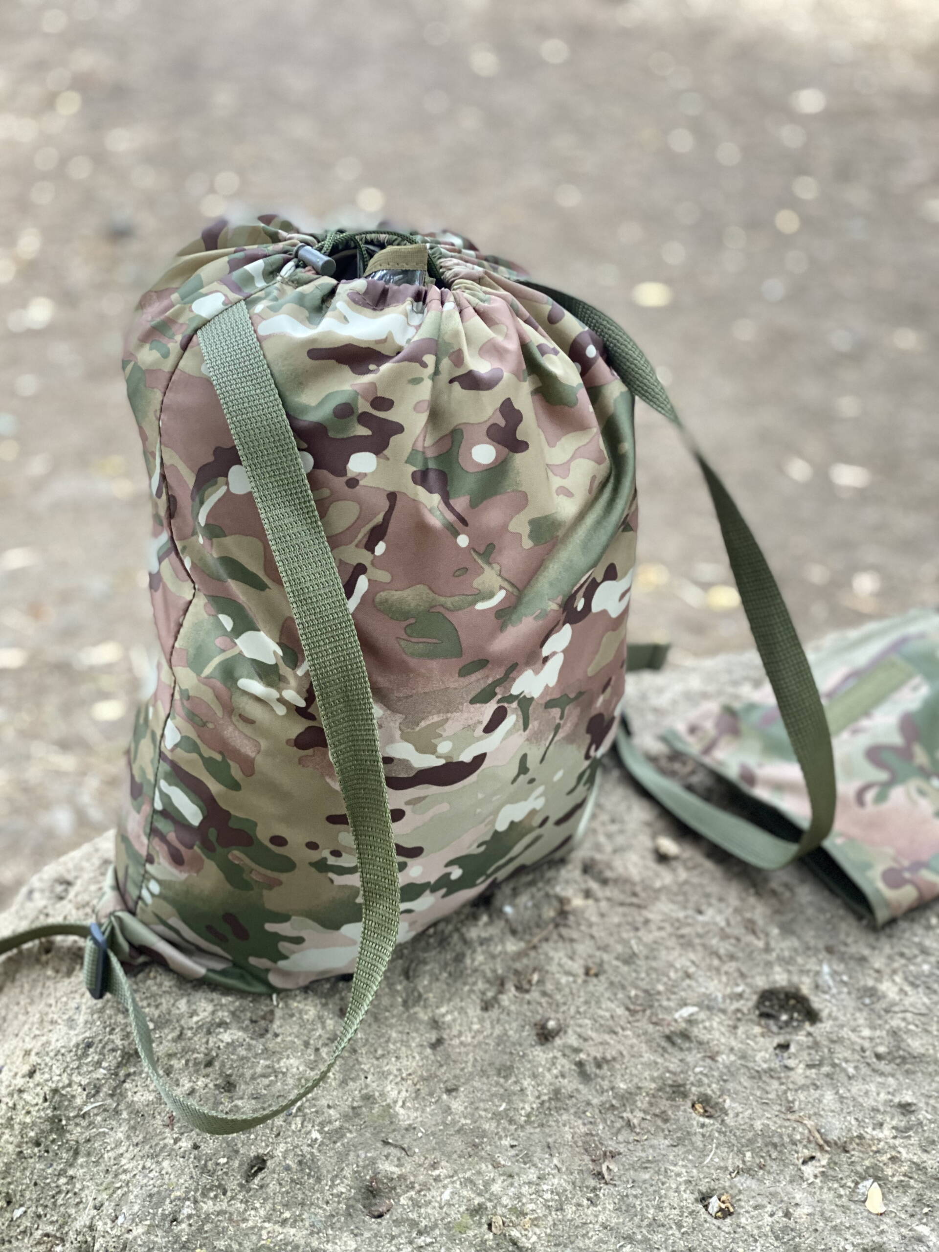 Anti-Thermal Cloak-Poncho for Maximum Camouflage - Image 6
